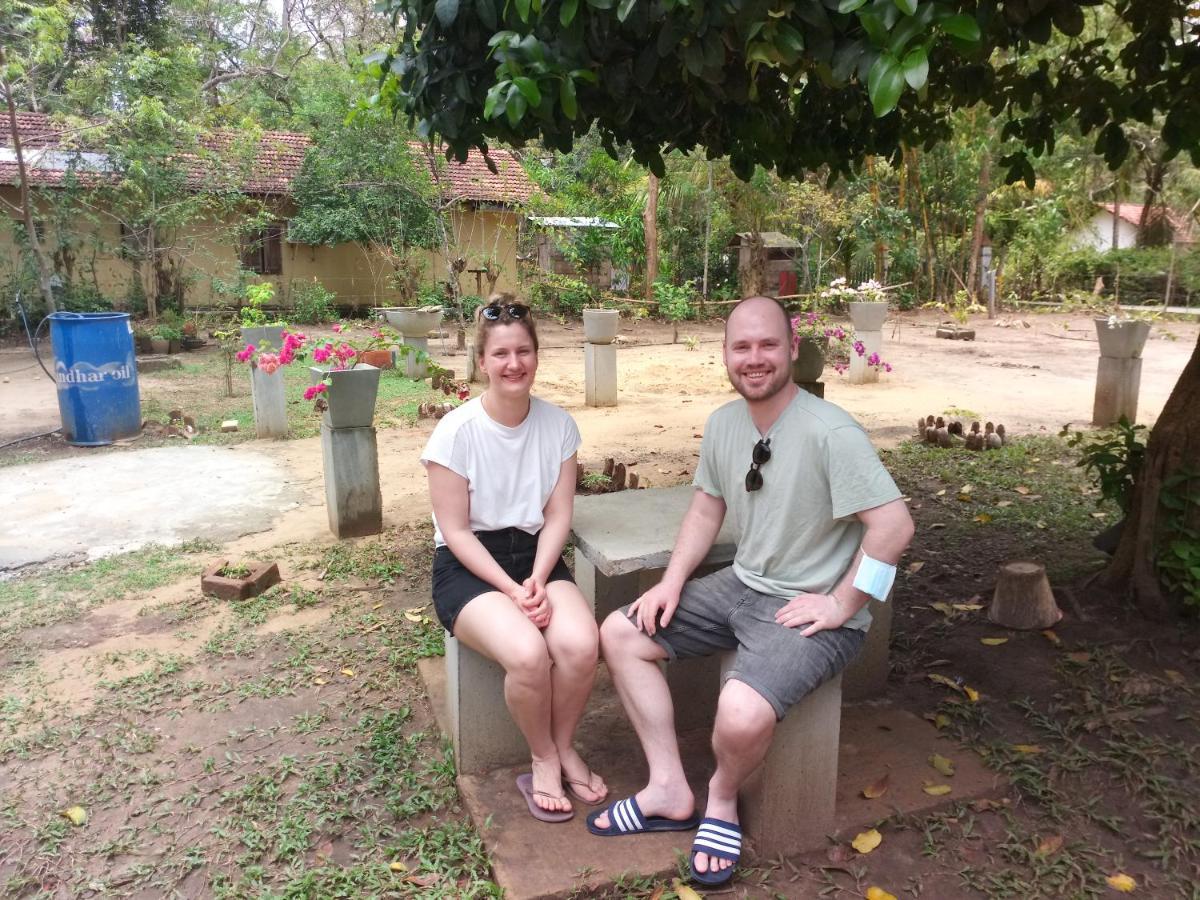Silent Peacock Villa And Peacock Cafe Tangalle Kültér fotó